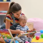 El error común que cometen los padres con los niños pequeños y que afecta su aprendizaje para siempre